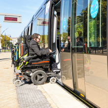Les quais sont à hauteur du tram