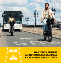 Mantenga siempre la distancia de seguridad en el carril des autobús.